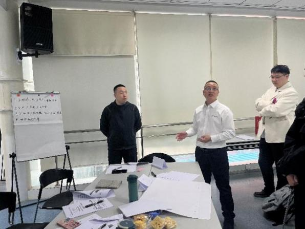 馮廷軍:授課見證