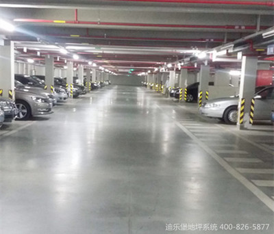 未來停車場地面 智能、環(huán)保與人性化的融合